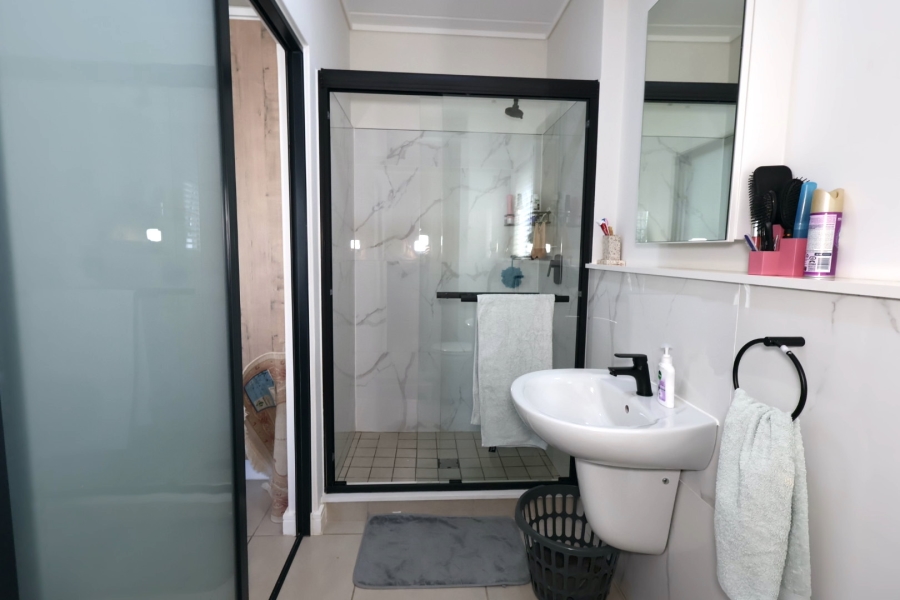 To Let 3 Bedroom Property for Rent in Atlantic Hills Western Cape